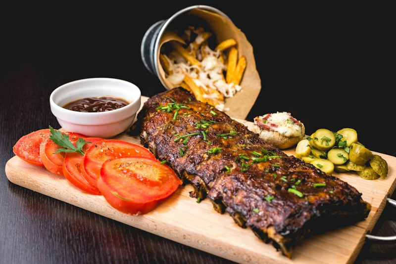 Zubereitungsschritt 2: Fleisch portionsweise anbraten